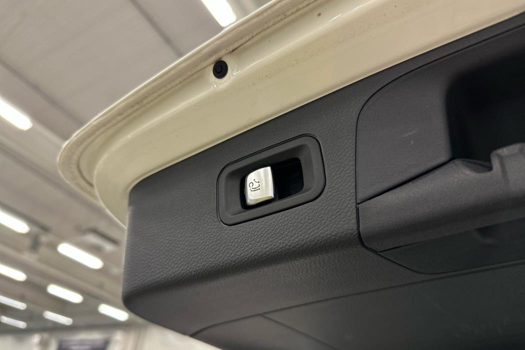 MERCEDES-BENZ GLC 2021