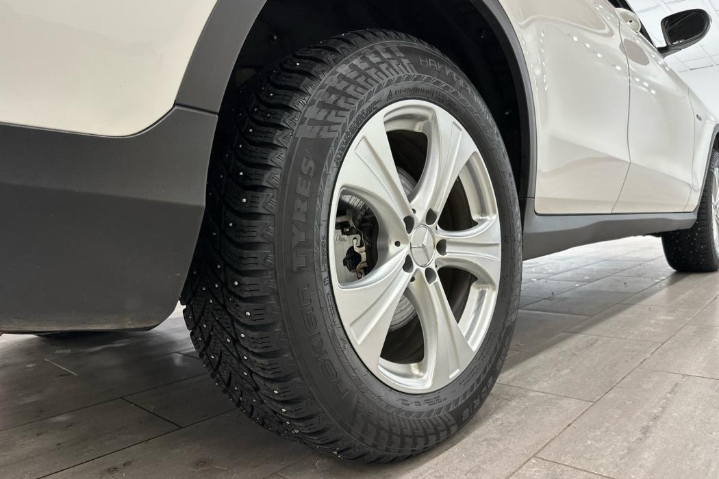 MERCEDES-BENZ GLC 2021