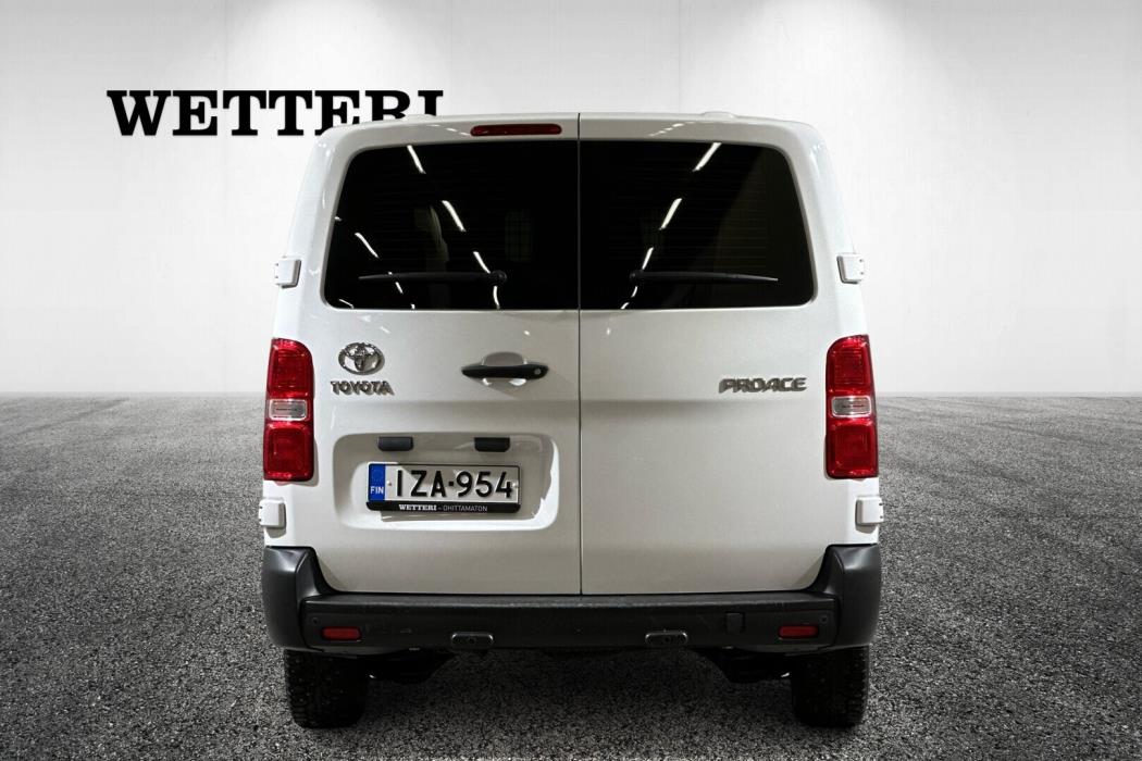 TOYOTA Proace 2021