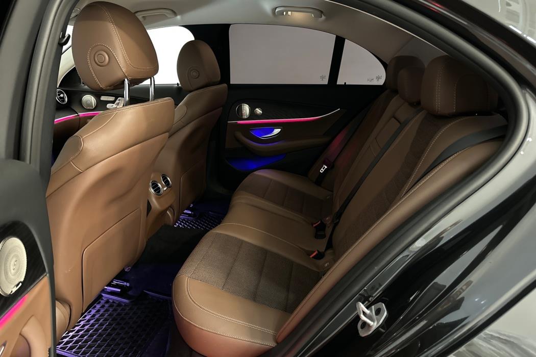 MERCEDES-BENZ E 2021