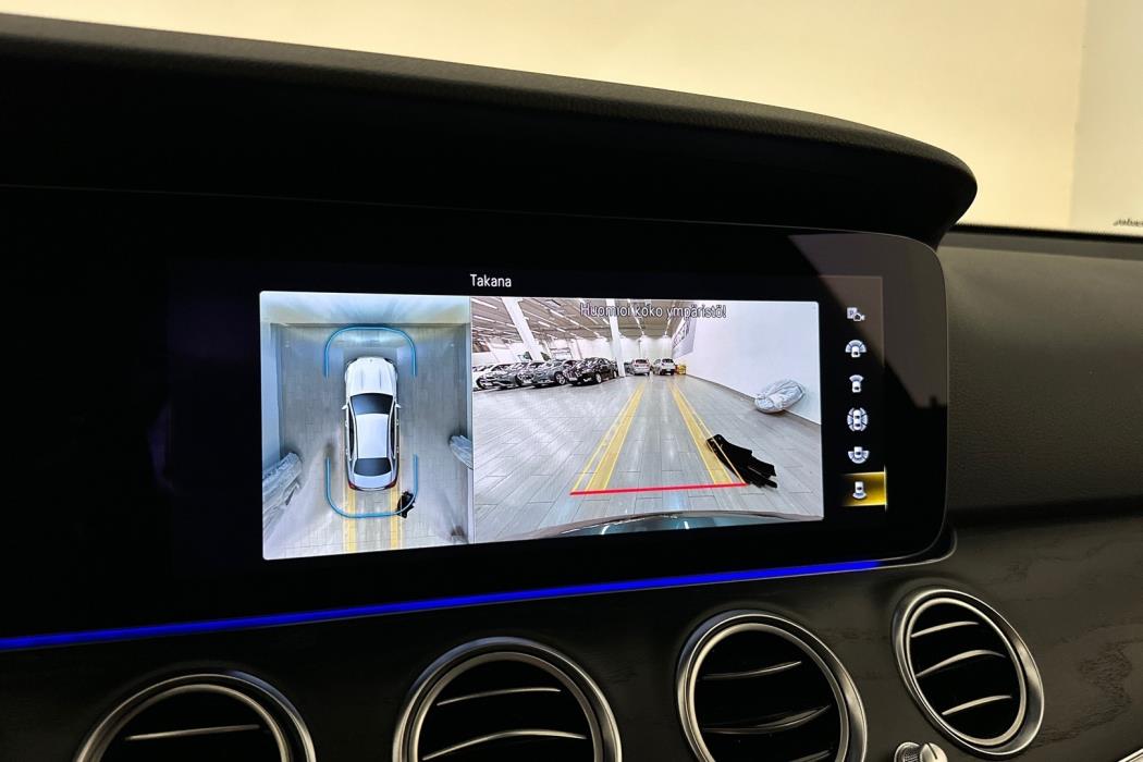 MERCEDES-BENZ E 2021