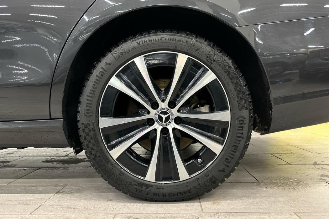 MERCEDES-BENZ E 2021