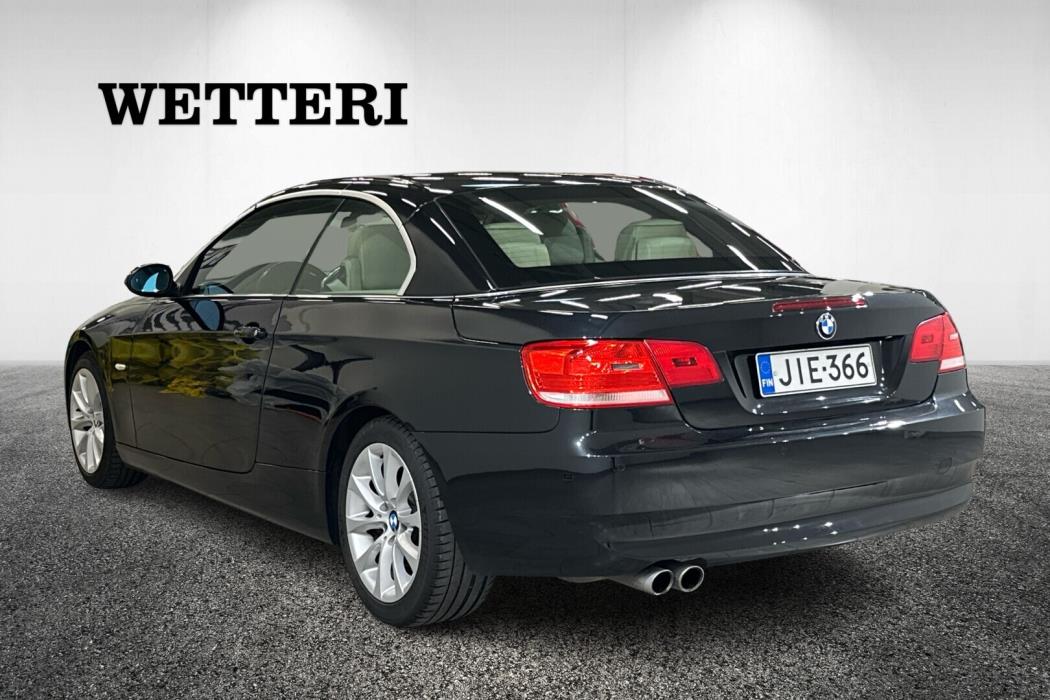 BMW 325 2008