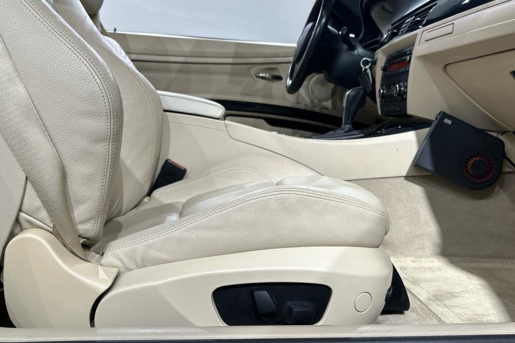 BMW 325 2008