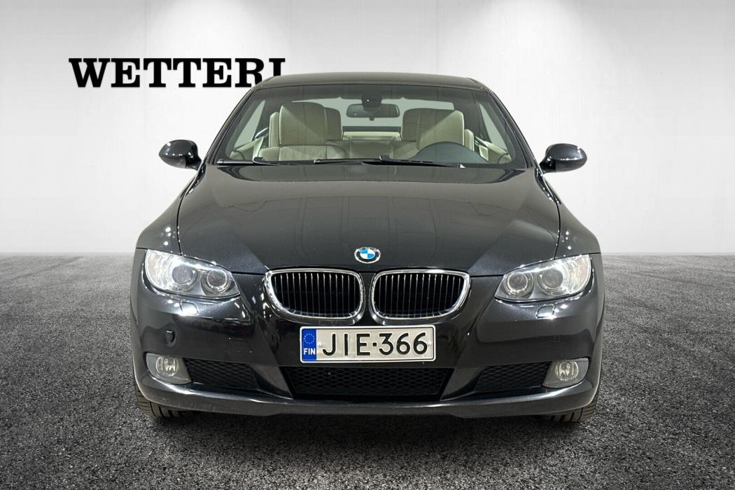 BMW 325 2008