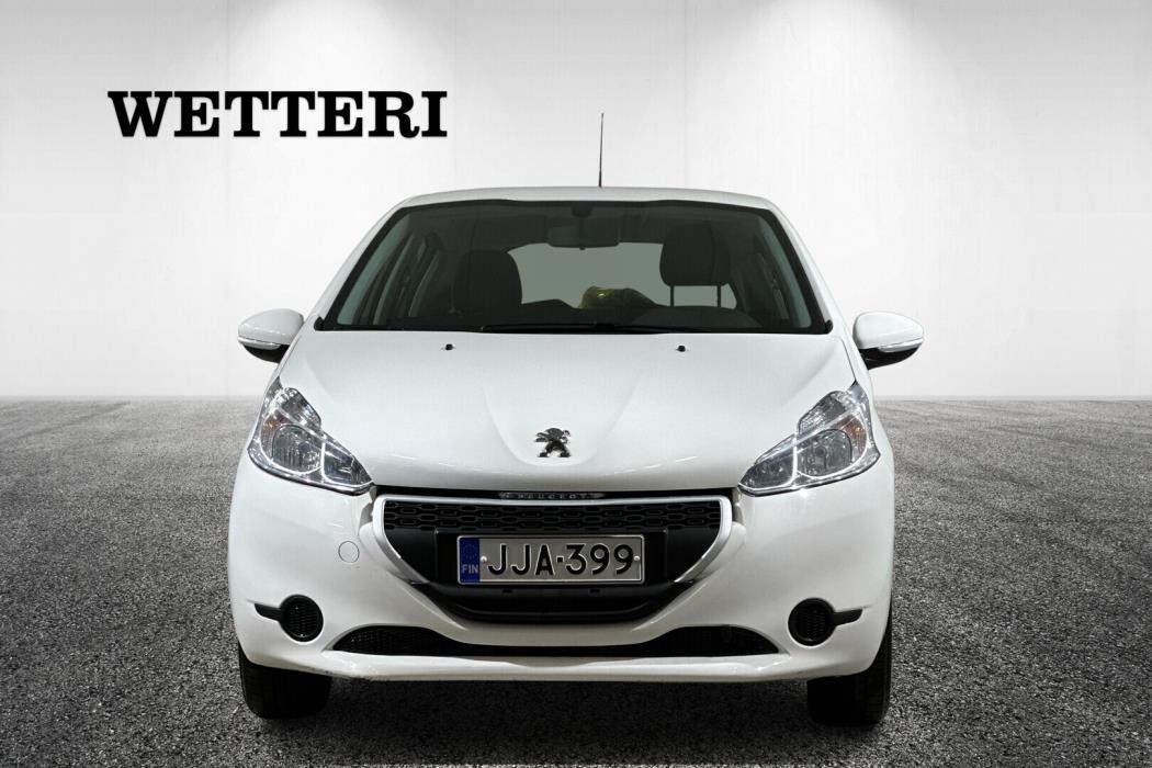 PEUGEOT 208 2013
