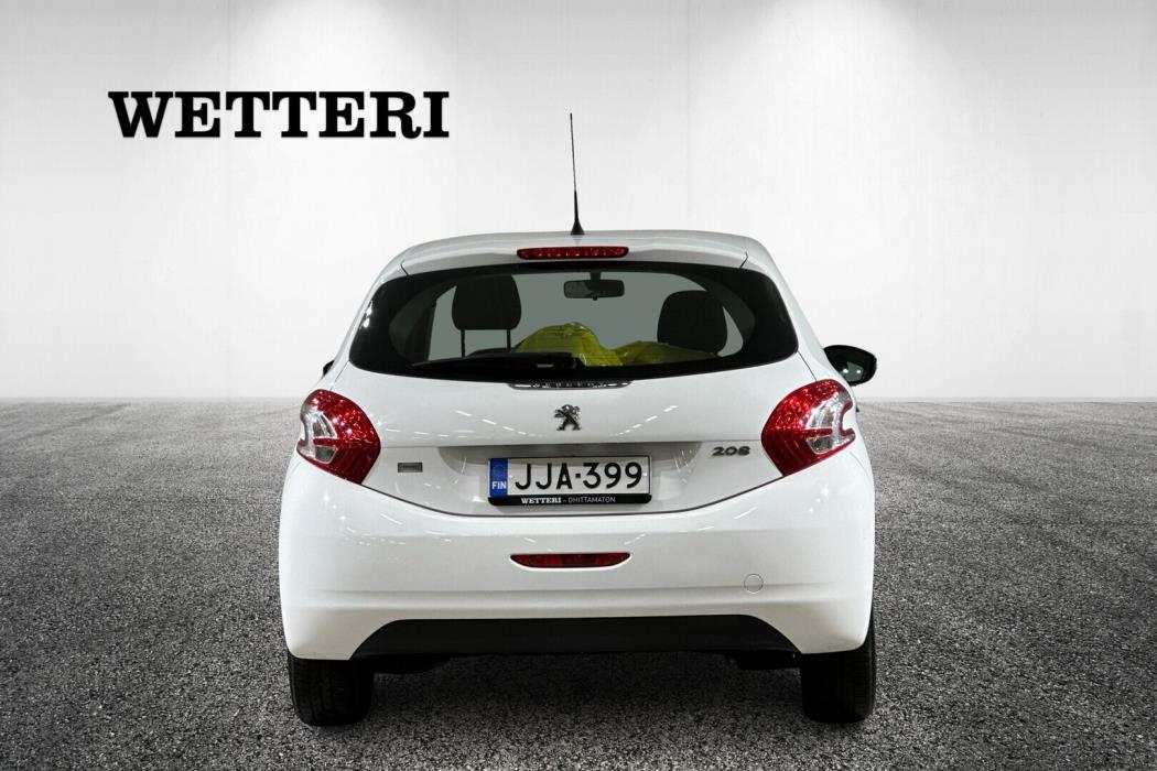 PEUGEOT 208 2013