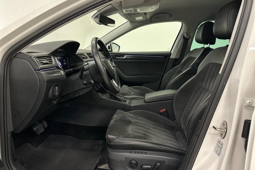 SKODA Superb 2019