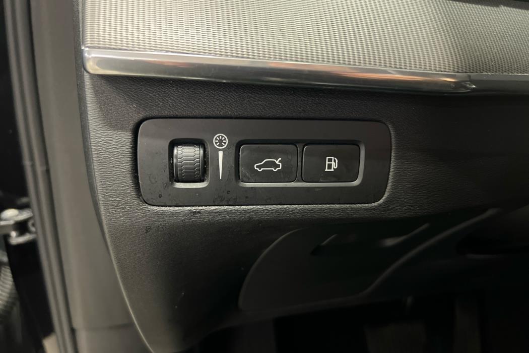 VOLVO XC90 2020