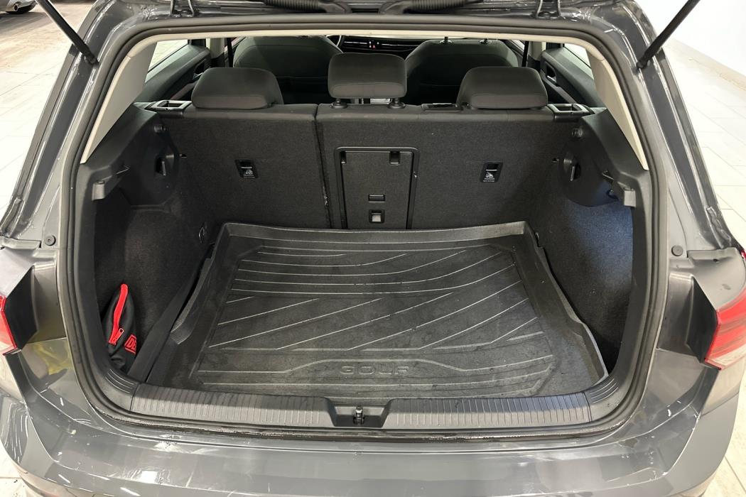 VOLKSWAGEN Golf 2020