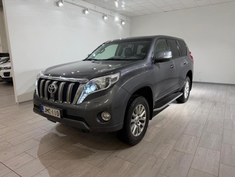 TOYOTA Land Cruiser 2017