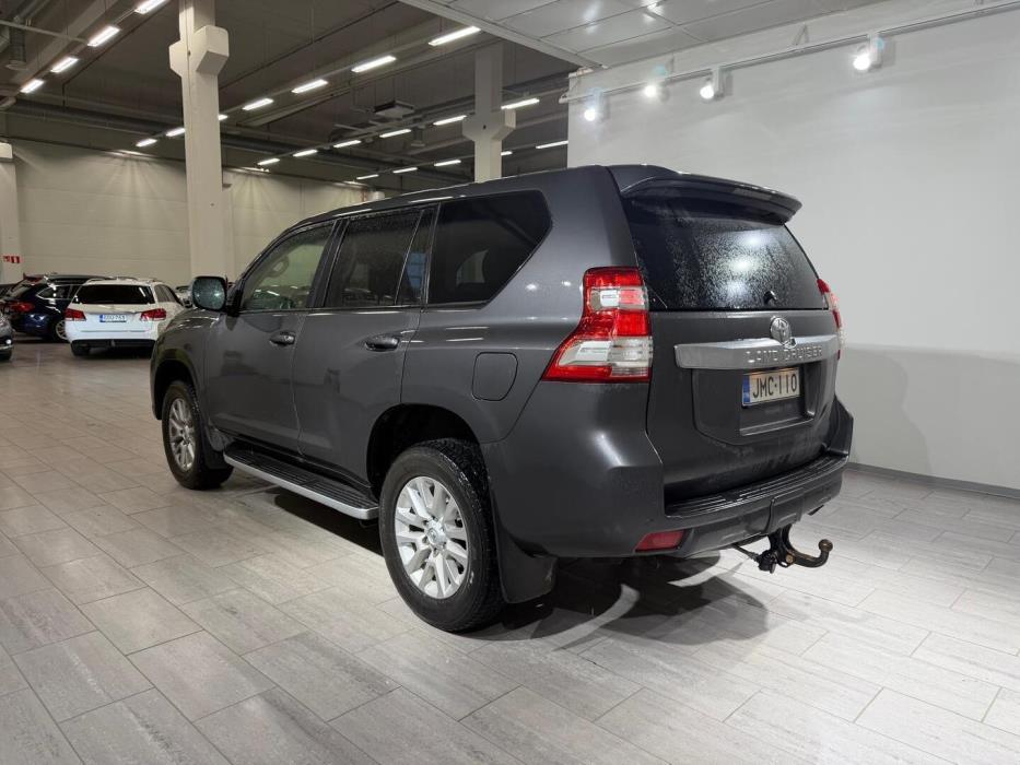 TOYOTA Land Cruiser 2017