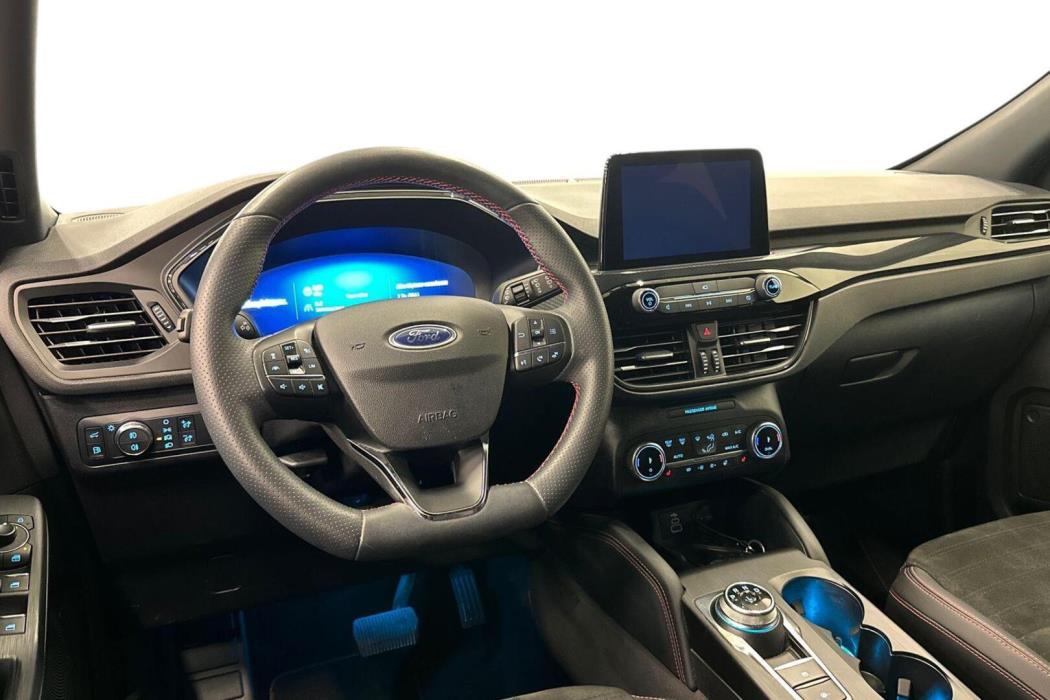 FORD Kuga 2023