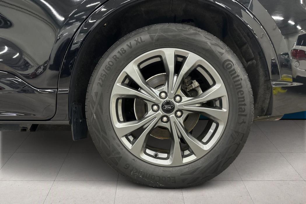FORD Kuga 2023