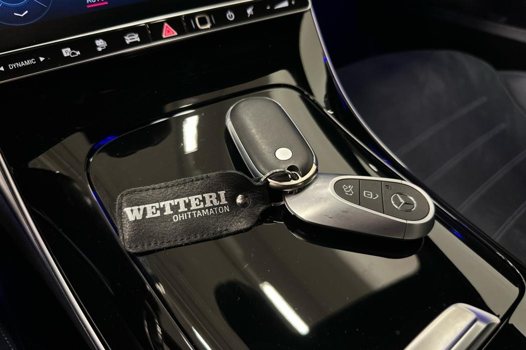 MERCEDES-BENZ C 2023