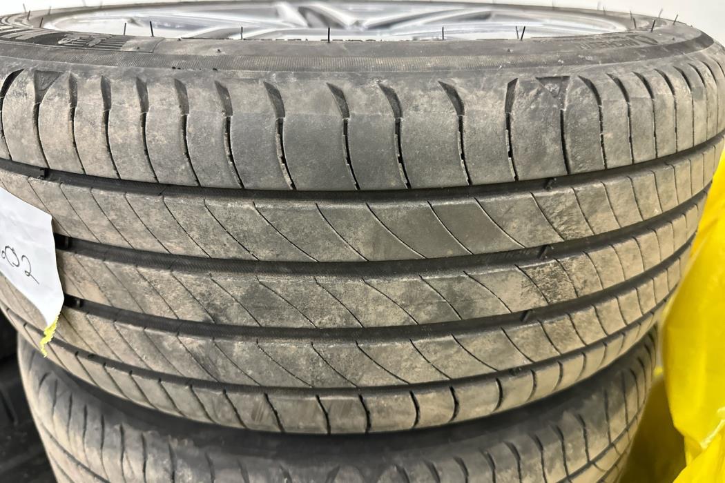 MERCEDES-BENZ C 2023