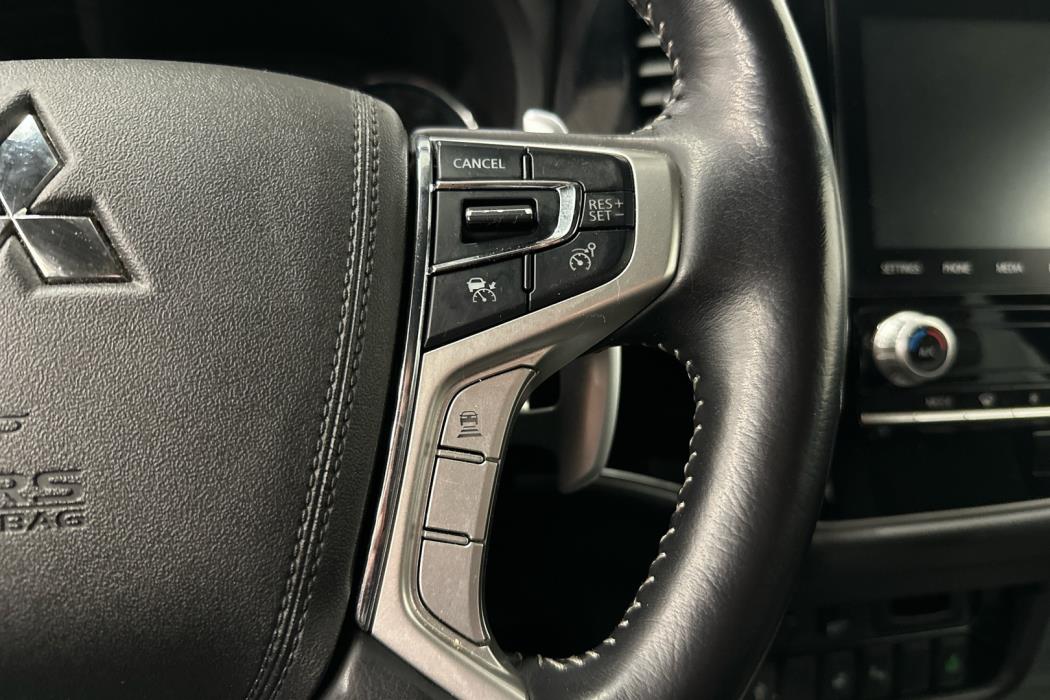 MITSUBISHI Outlander PHEV 2021