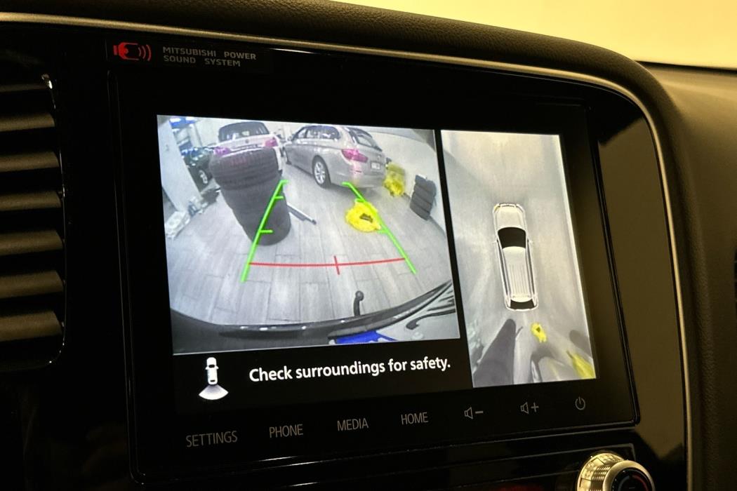 MITSUBISHI Outlander PHEV 2021