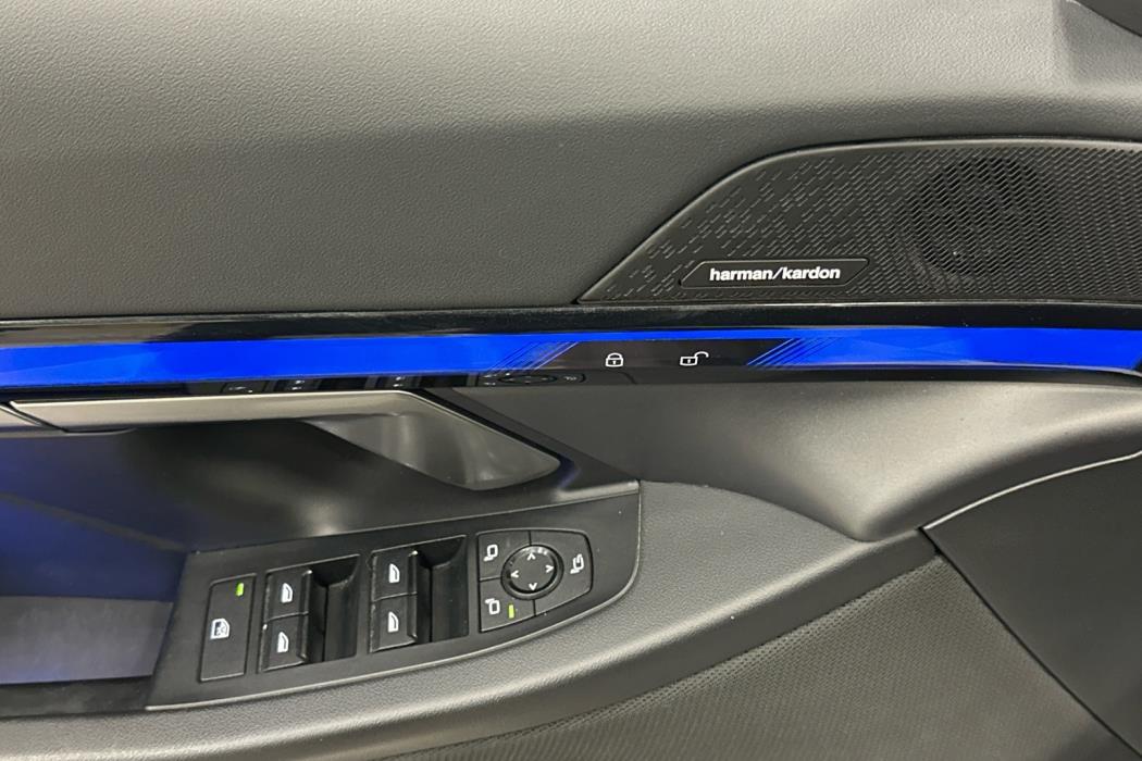 BMW i5 2024
