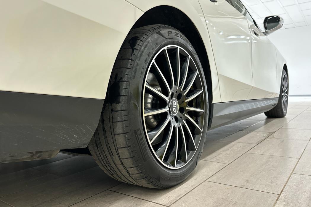 BMW i5 2024