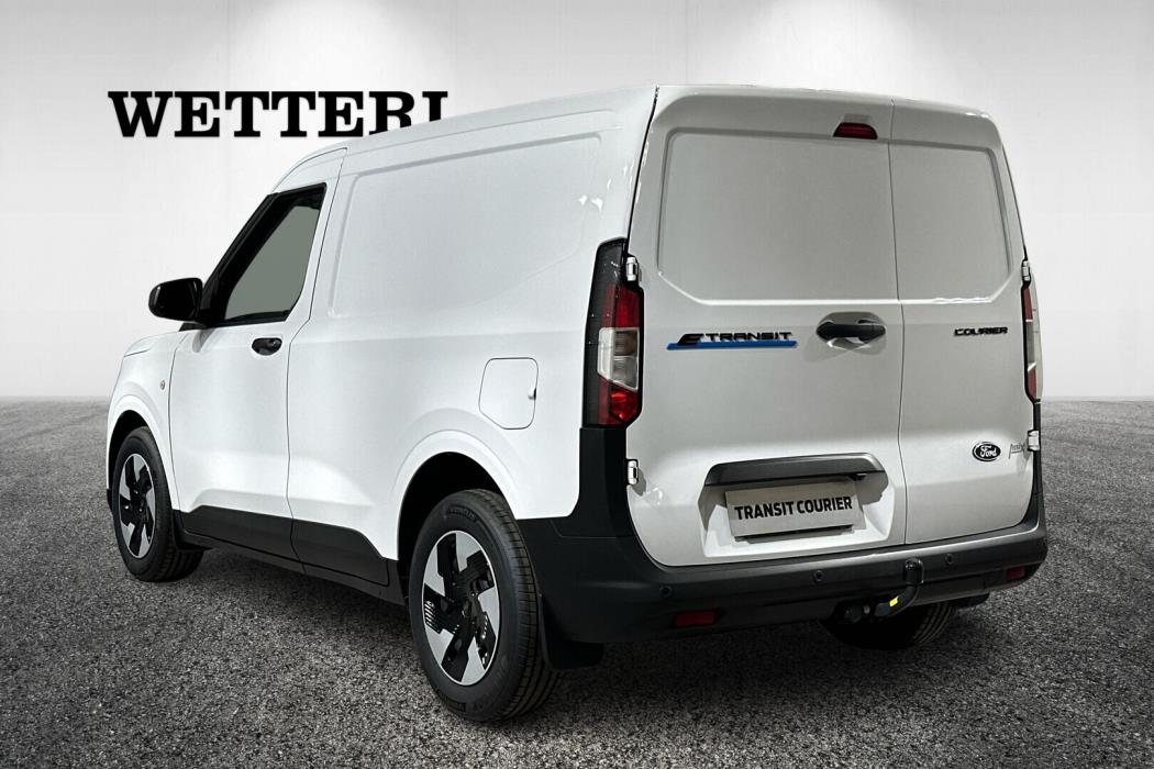 FORD TRANSIT COURIER 2025