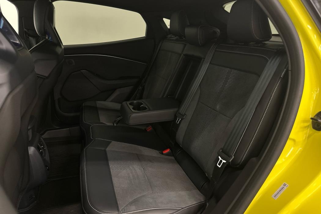 FORD Mustang Mach-E 2025