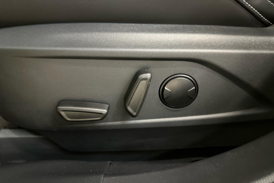 FORD Mustang Mach-E 2025