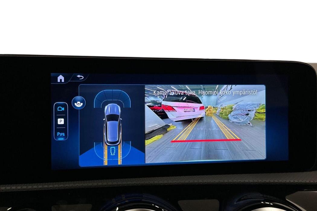 MERCEDES-BENZ CLA 2025