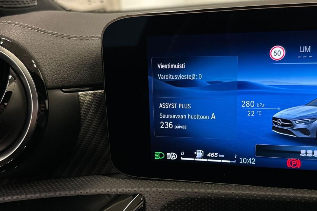 MERCEDES-BENZ CLA 2025