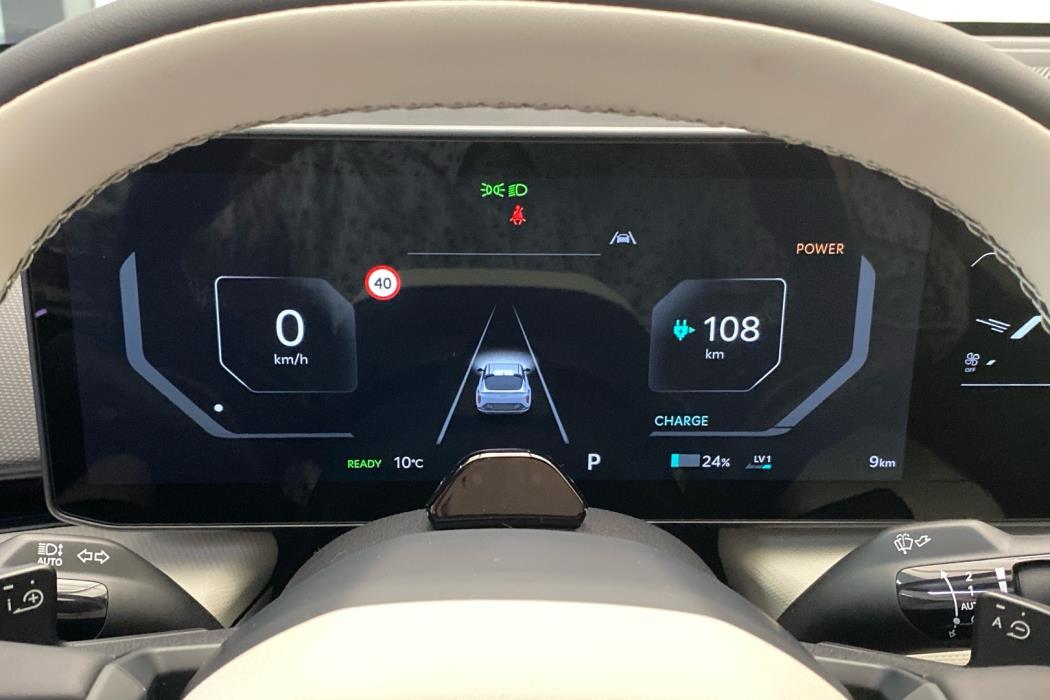 KIA EV4 2026