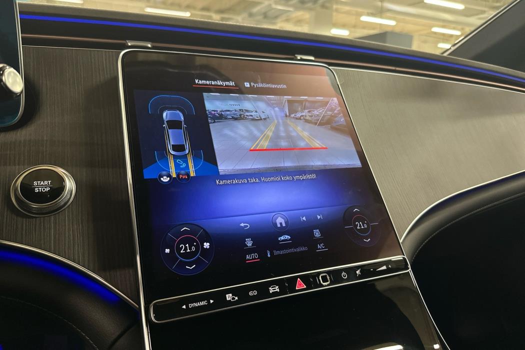 MERCEDES-BENZ EQE 2025