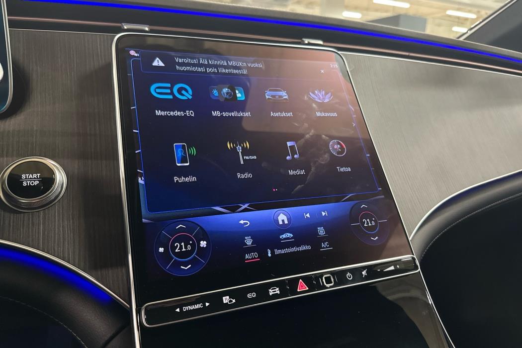 MERCEDES-BENZ EQE 2025