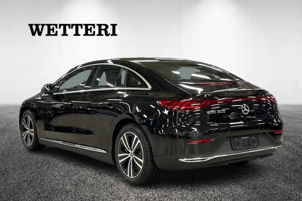 MERCEDES-BENZ EQE 2025