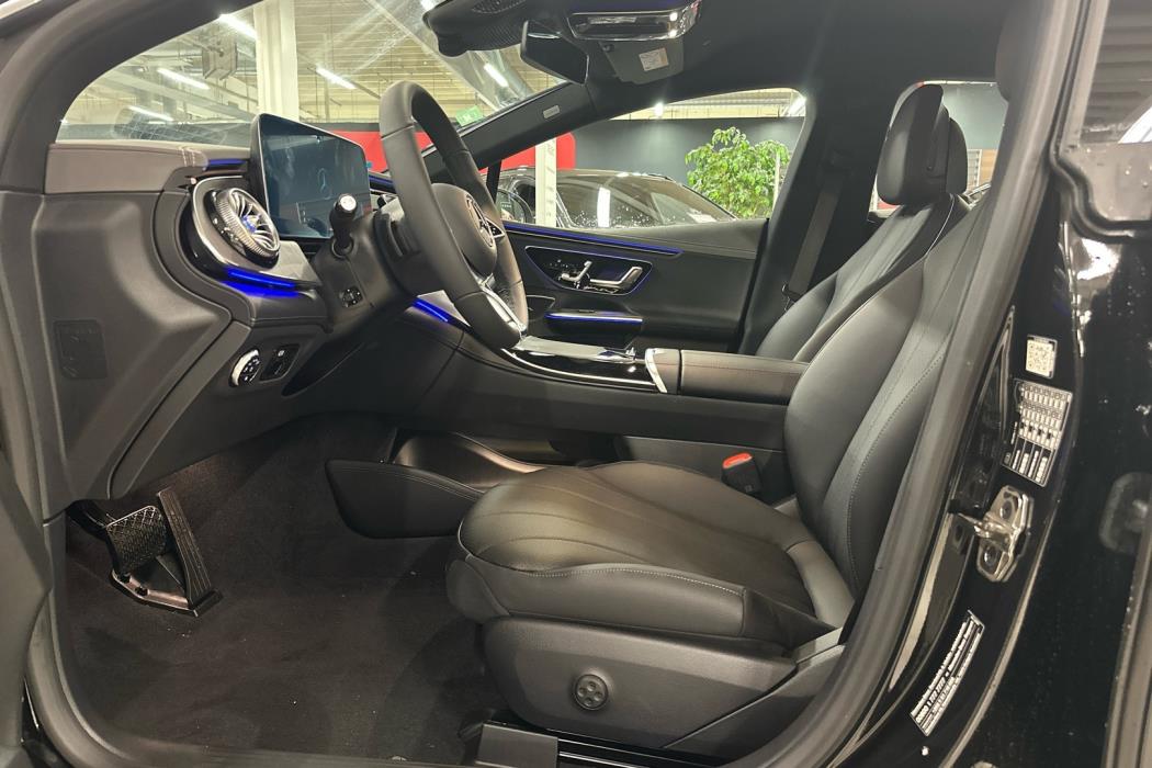 MERCEDES-BENZ EQE 2025