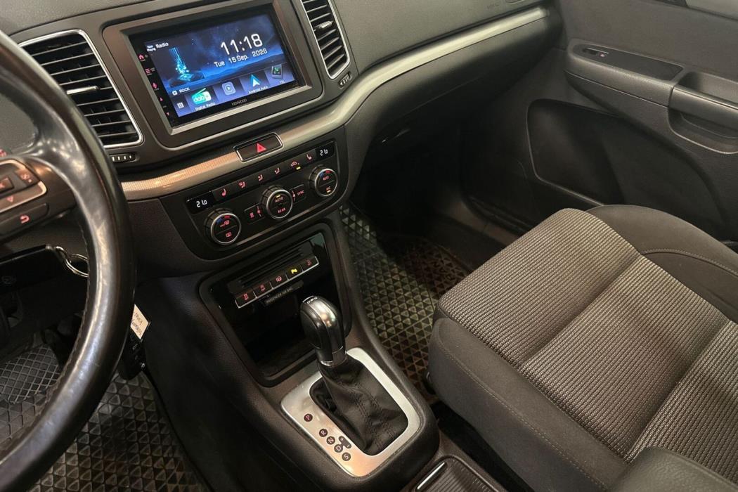 VOLKSWAGEN Sharan 2013