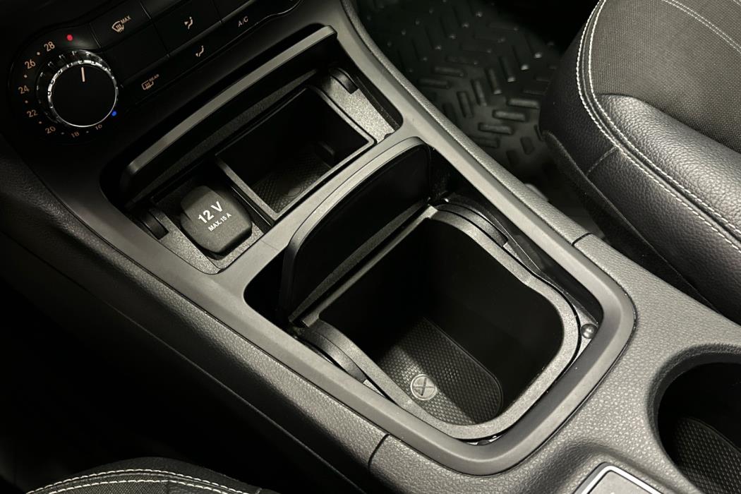 MERCEDES-BENZ B 2013