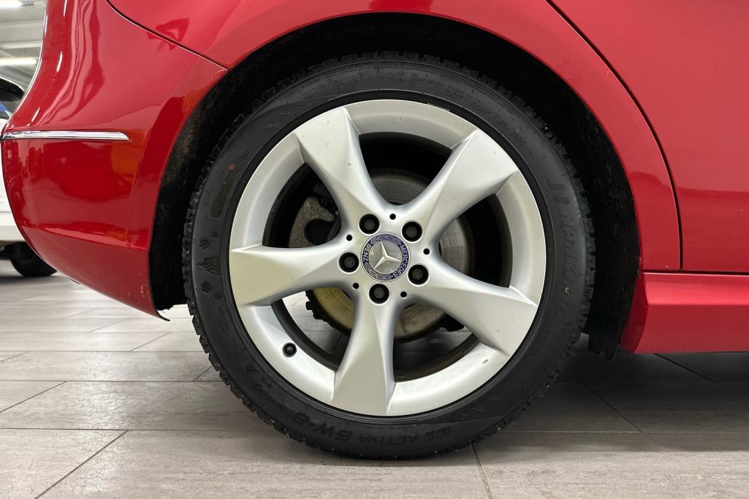 MERCEDES-BENZ B 2013