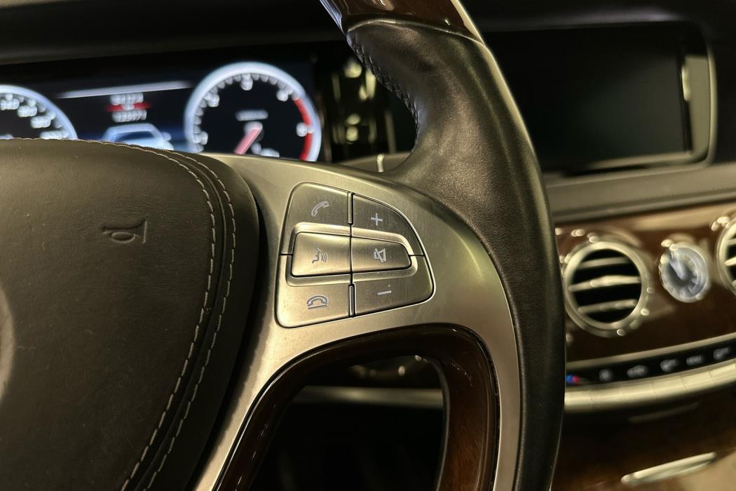 MERCEDES-BENZ S 2015