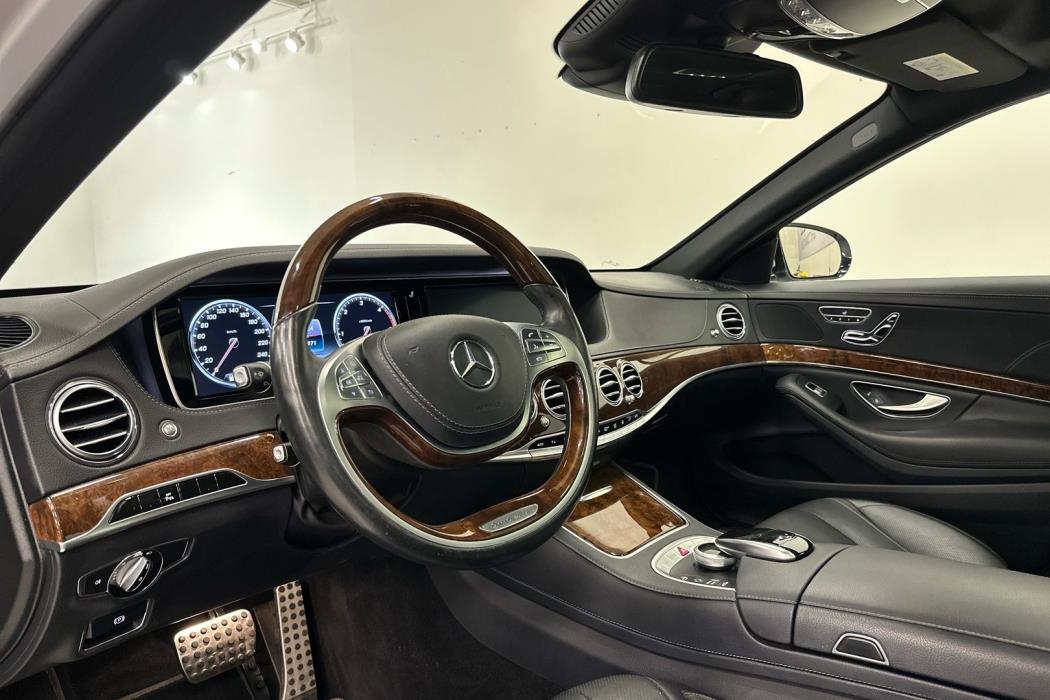 MERCEDES-BENZ S 2015