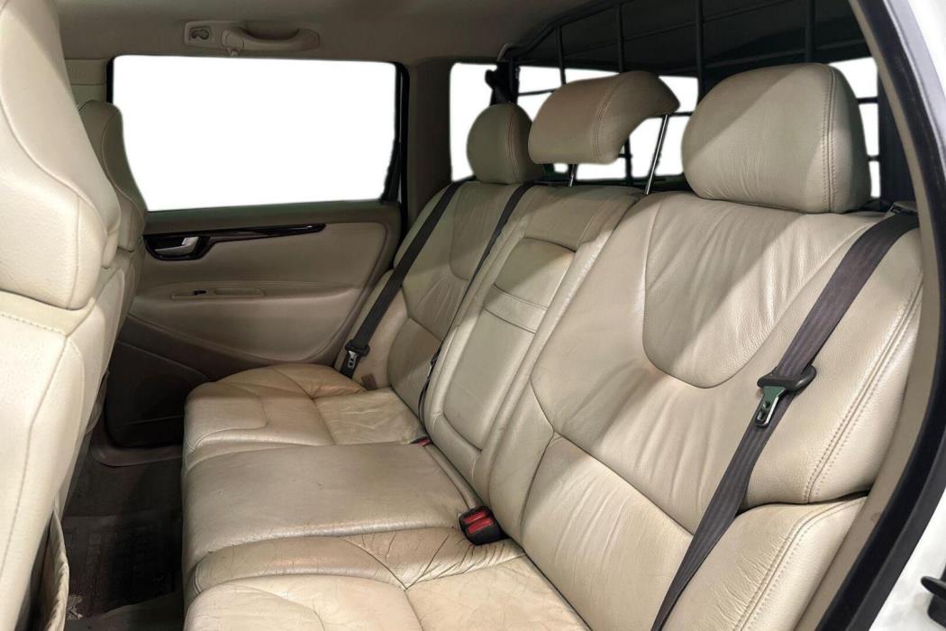 VOLVO V70 2003