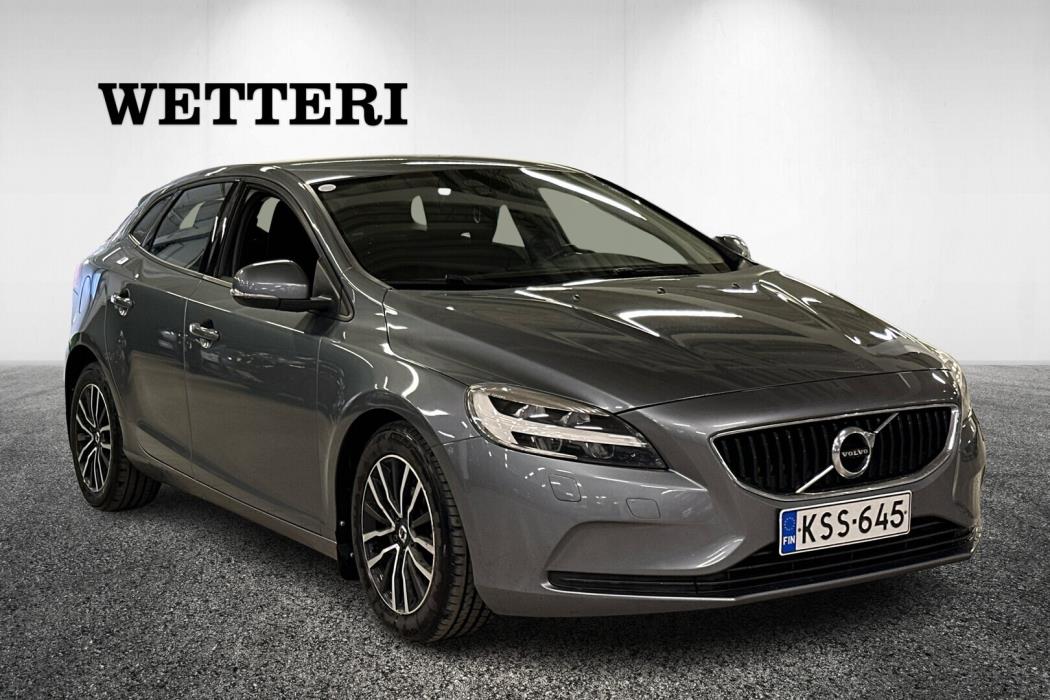 VOLVO V40 2017