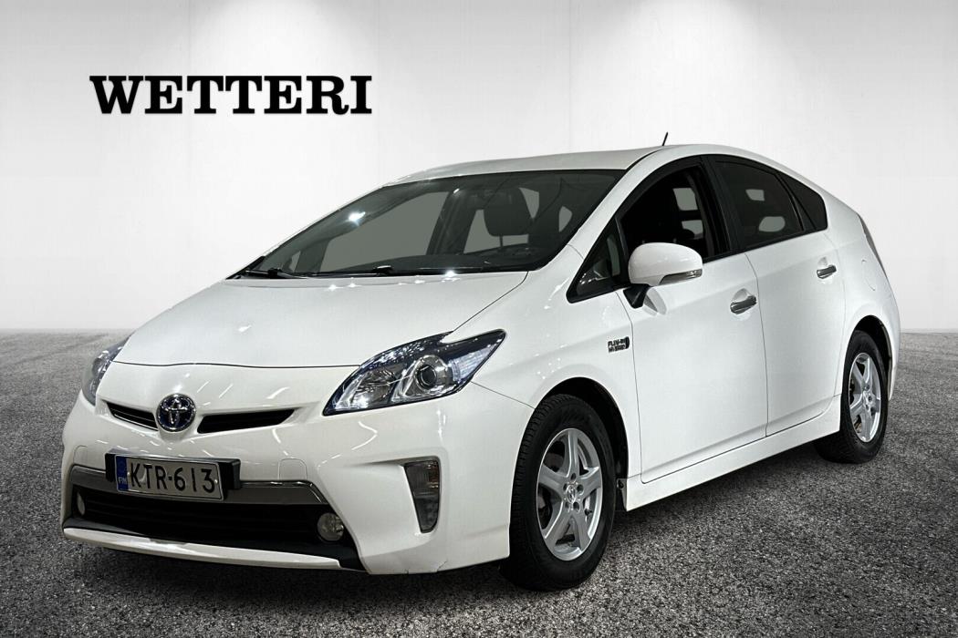 TOYOTA Prius Plug-in 2015