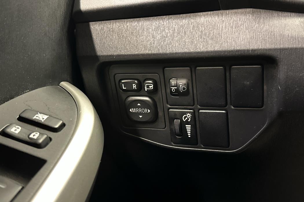 TOYOTA Prius Plug-in 2015