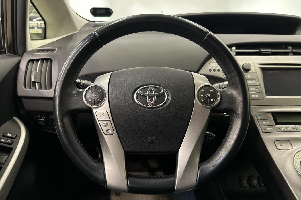 TOYOTA Prius Plug-in 2015