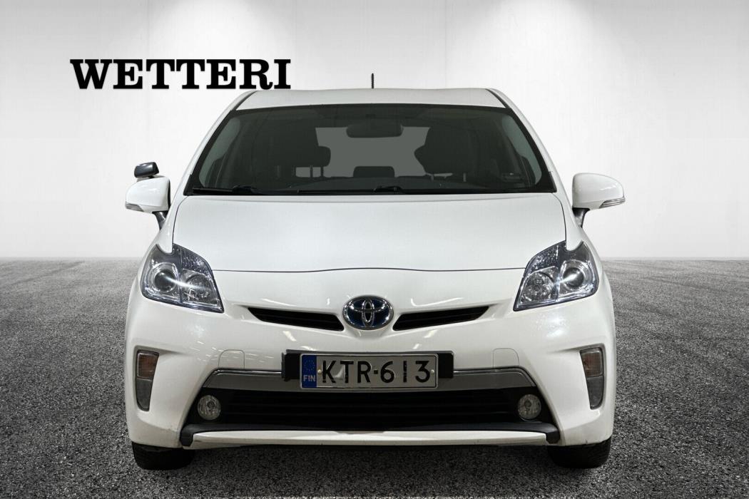 TOYOTA Prius Plug-in 2015