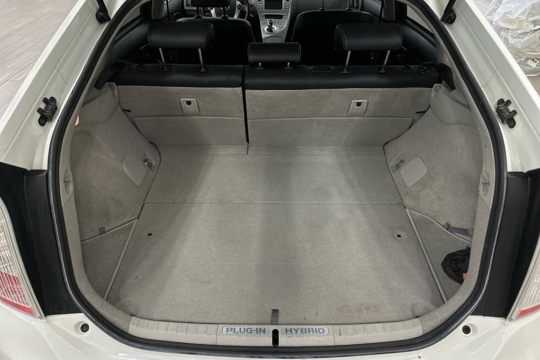 TOYOTA Prius Plug-in 2015