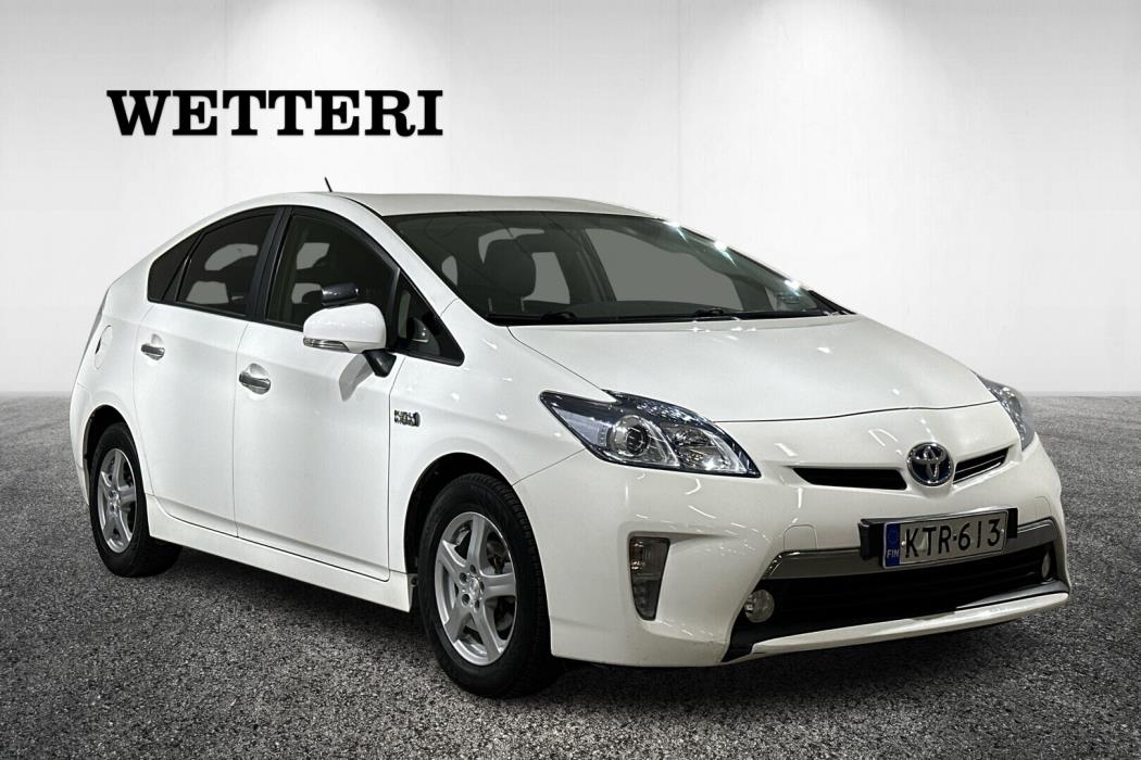 TOYOTA Prius Plug-in 2015