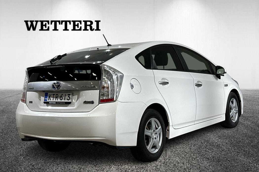 TOYOTA Prius Plug-in 2015