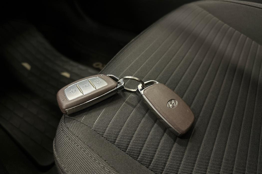 HYUNDAI i20 Hatchback 2021