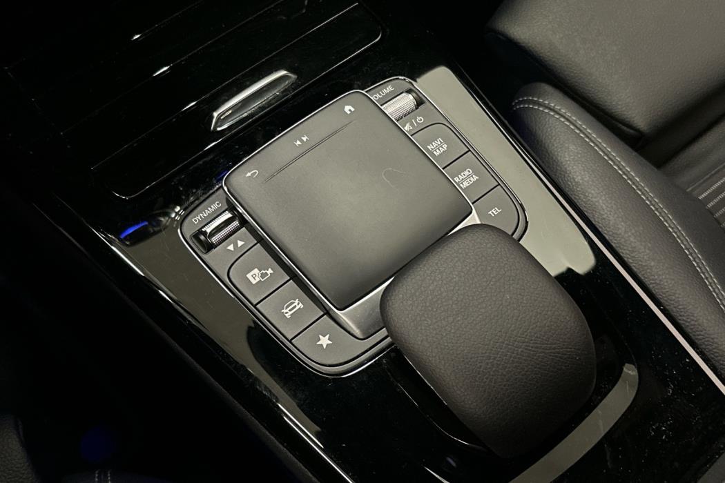 MERCEDES-BENZ CLA 2021